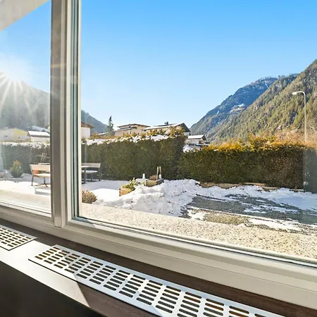 Haus Mex - Groepsaccomodatie Nabij Serfaus Fiss Ladis Ischgl
