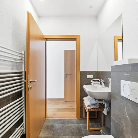 Haus Mex - Groepsaccomodatie Nabij Serfaus Fiss Ladis Ischgl شقة *