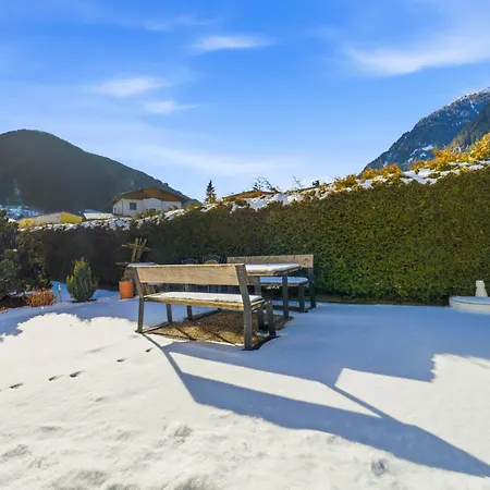 Haus Mex - Groepsaccomodatie Nabij Serfaus Fiss Ladis Ischgl شقة